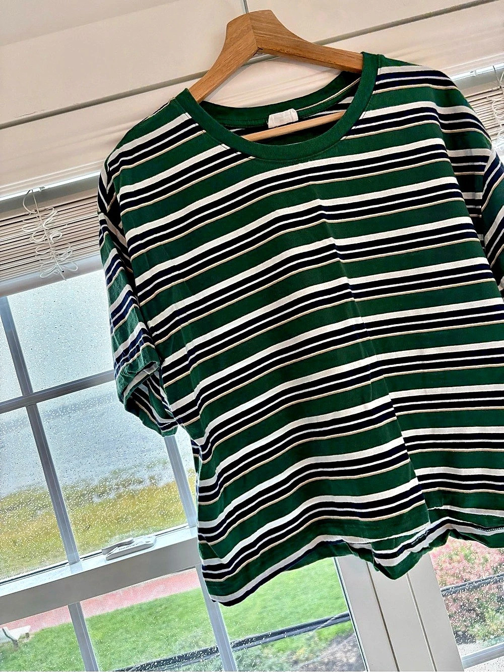 Striped Cropped Tee - Picture 2 of 2